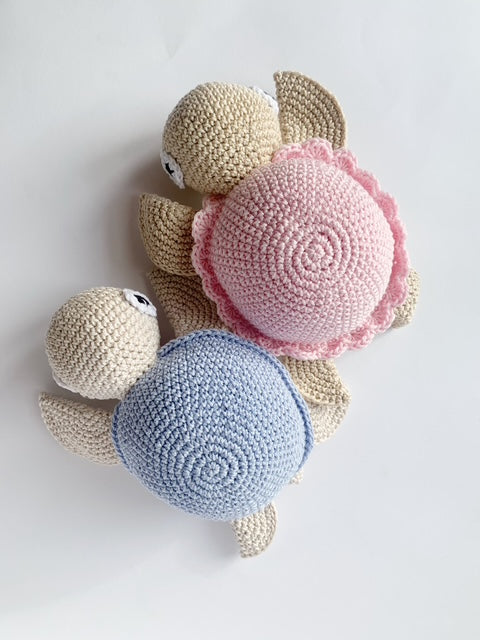 Tartaruga amigurumi con sonaglio