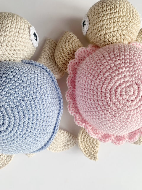 Tartaruga amigurumi con sonaglio