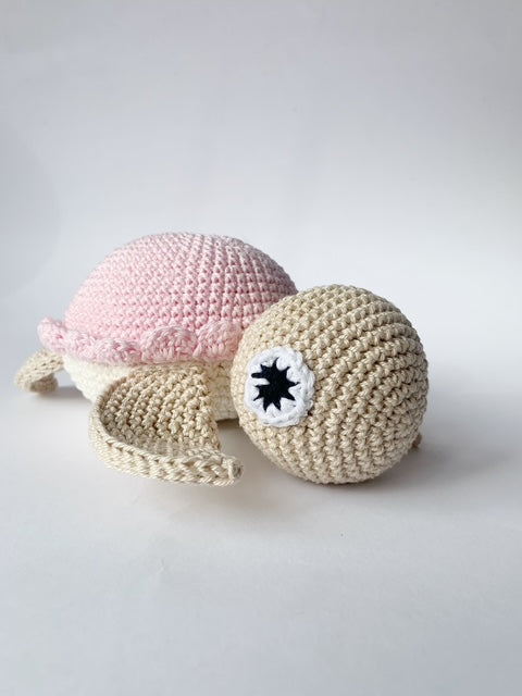Tartaruga amigurumi con sonaglio
